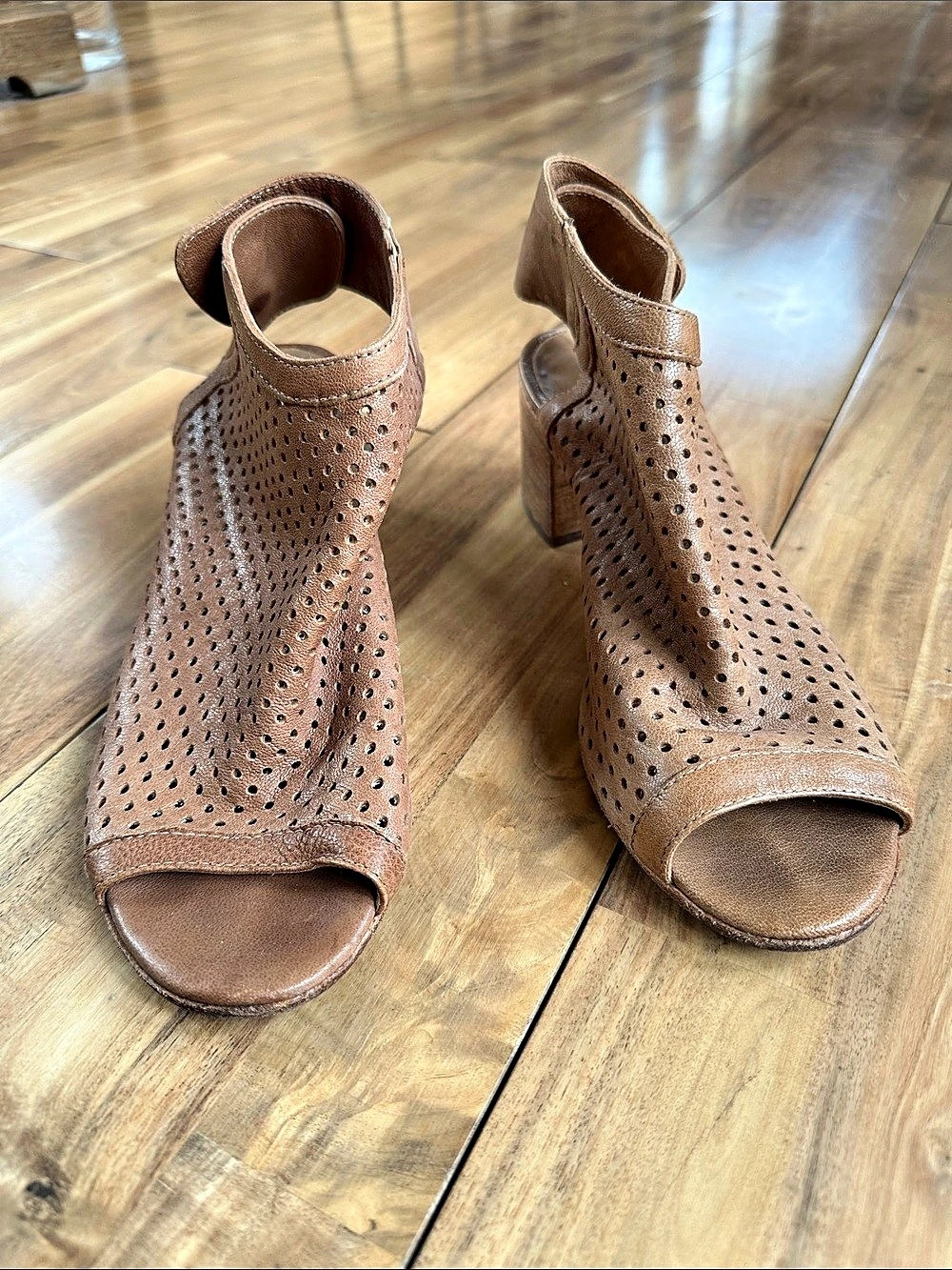 Mimosa Perforated Open Toe Block Heel Shoes in Brown